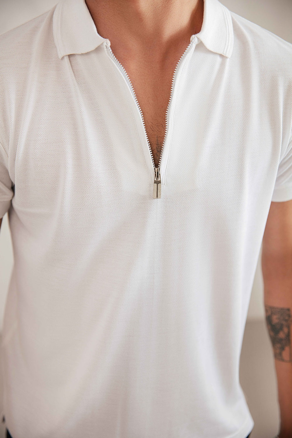 Zipper polo
