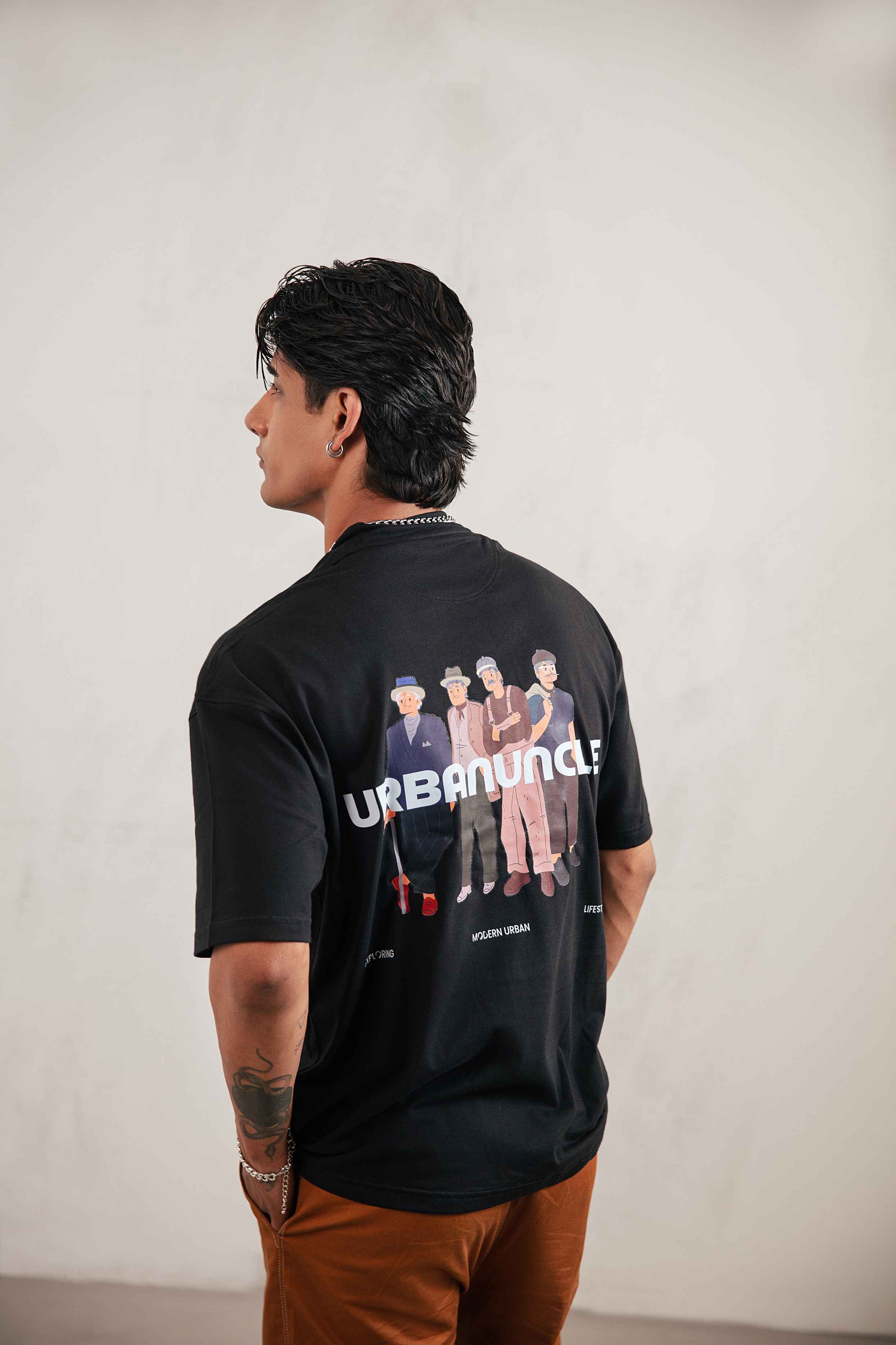 Oversize Urbanuncle Tee | Black